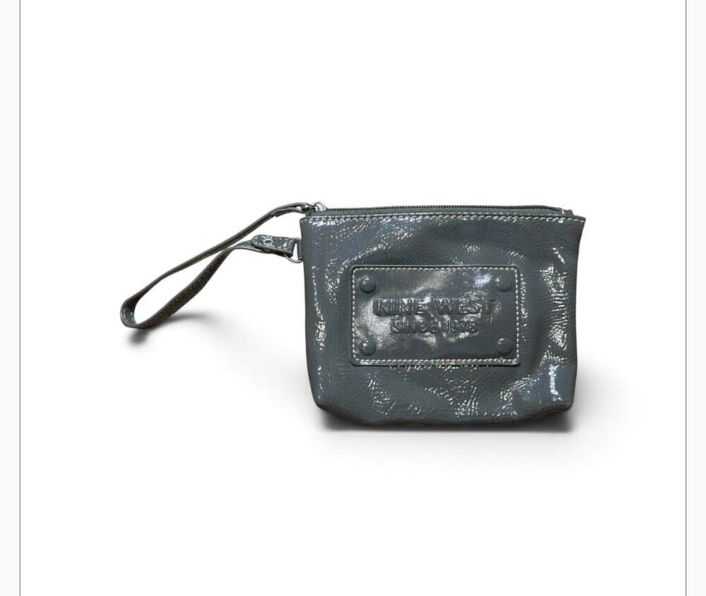 Nine West Patent Leather Wristlet Clutch Purse Gray Leopard Lining